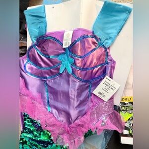 Pick any $14 Kids & adult Costume
Read description,let me know the one you need